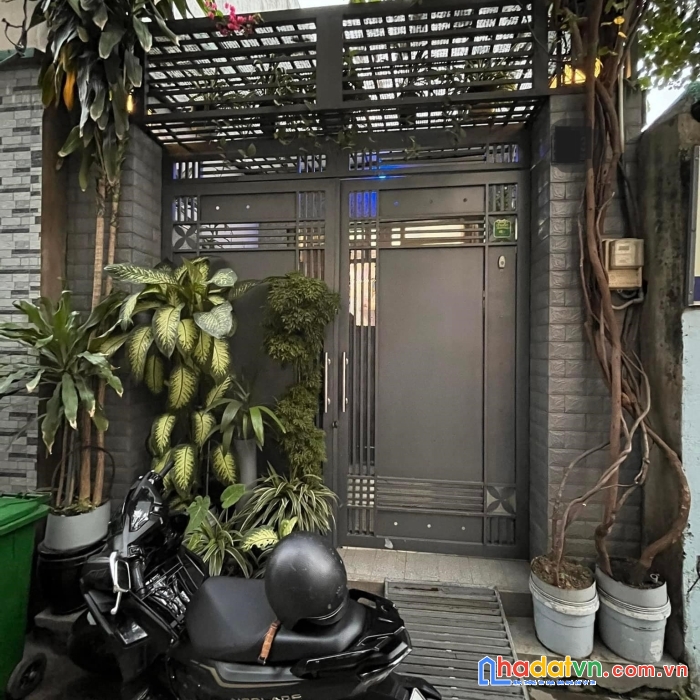 Chủ ngộp bank bán gấp nhà quận 6 - lý chiêu hòang, 58m2, sổ đẹp, không quy hoạch, không lộ giới