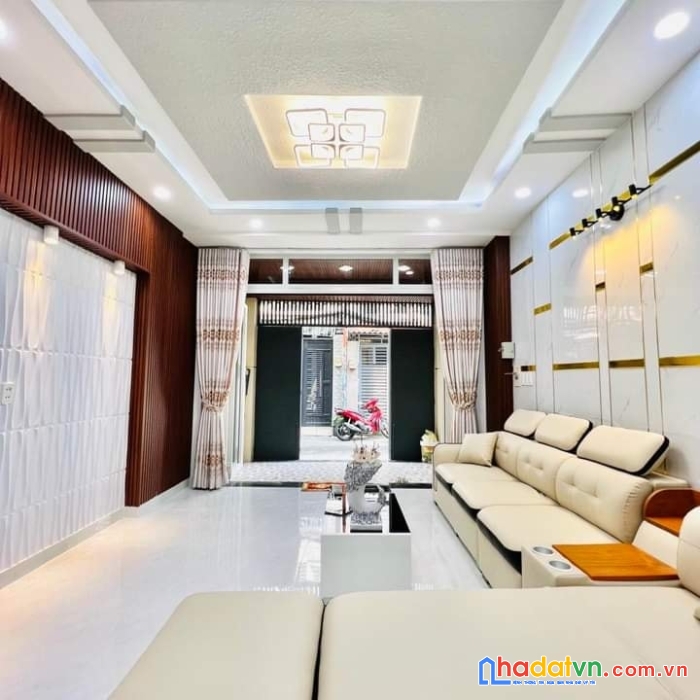 Bán nhà tân phú , ngang 5 x 21m , 4 tầng  mới tinh  nhỉnh 12 tỷ