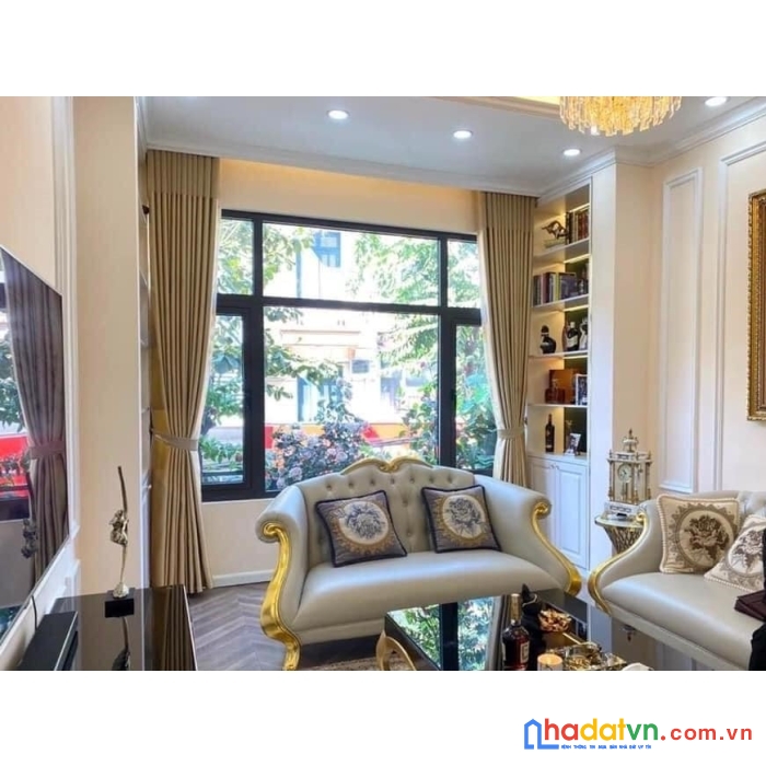 Bán nhà trần thái tông, 7 tầng, mt 6m, thang máy, ô tô,  kinh doanh, giá 10.9 tỷ