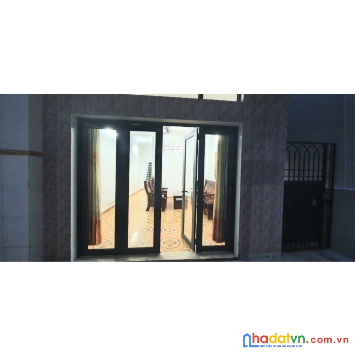 Bán nhà cmt8,p14, quận 10,hxh 5,5mx16m, 86m2, giá 9,4 tỷ.