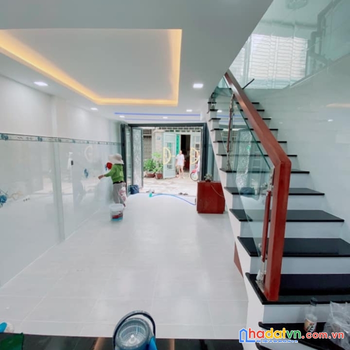 Nhà mới khu vip cao tầng quận 6 - đẹp - sang trọng - rộng rãi - màu sắc bắt mắt - kinh doanh được