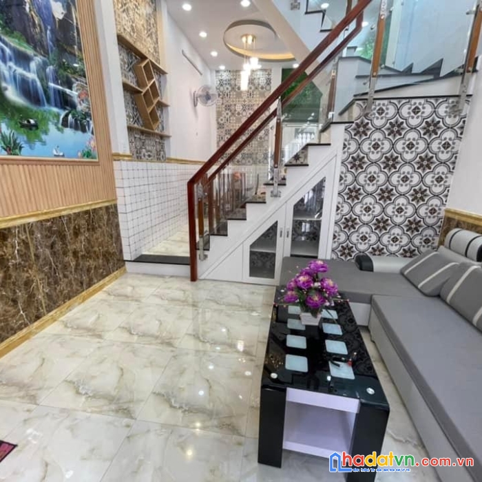 Bán nhà riêng chính chủ 60m2 quận gò vấp. sổ hồng 3pn 3wc 3lầu