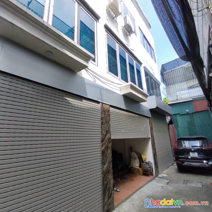 Ô tô đỗ cửa! bán nhà thượng thanh 2 tỷ 8, 38m2 4 tầng.