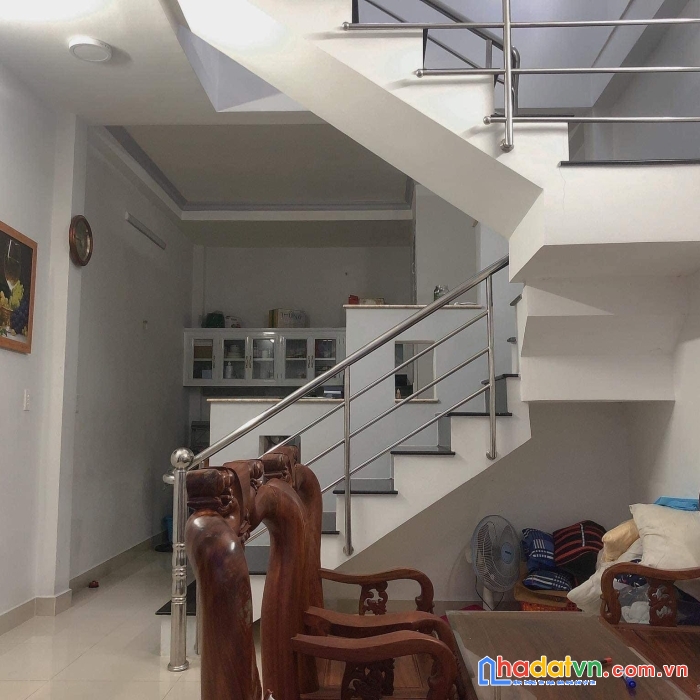 Nhỉnh 4 tỷ có ngay nhà riêng quận phú nhuận, đường hồ biểu chánh, 4 x 8.5m.