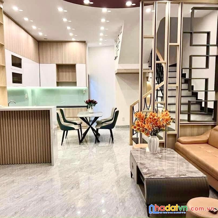 Bán nhà văn tiến dũng- 45m2 x 5 tầng, 6 ngủ - khu vực hạ tầng phát triển - nhỉnh 4 tỷ