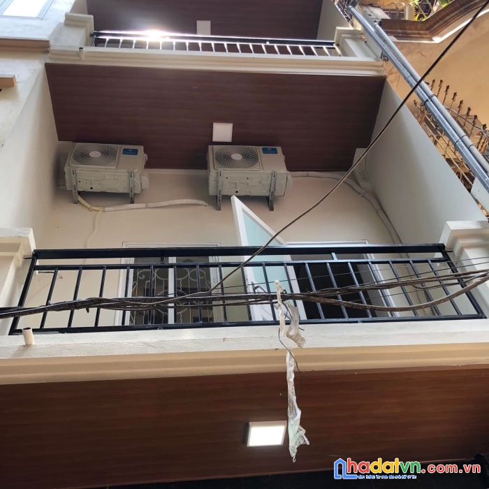 Phân lô ba đình – ô tô vào nhà – khu vực yên tĩnh – 2 thoáng – gần phố.