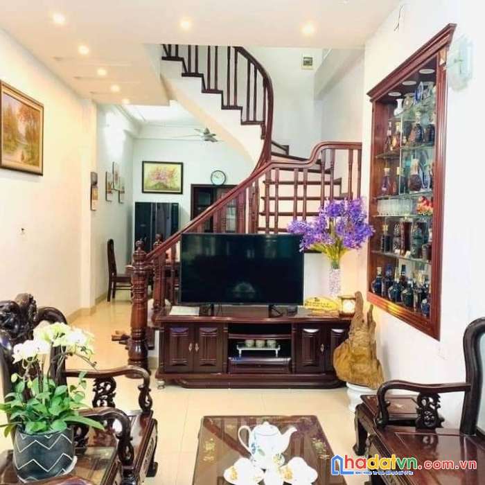 Bán gấp nhà đường lê đức thọ 45m* 5t, sầm uất, ô tô, giá 4.9 tỷ.