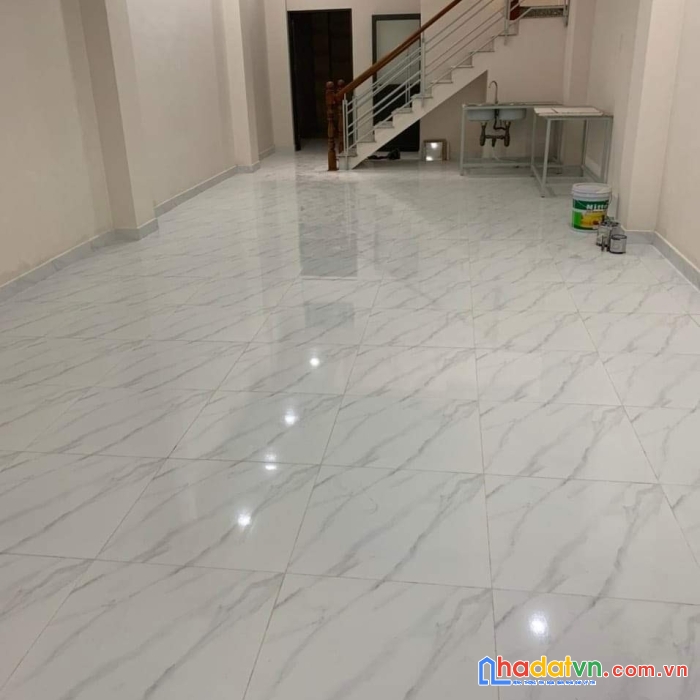 Bán nhà lạc long quân, 4,7mx21m,100m2 hẻm xe hơi giá chỉ 8 tỷ nhà mói ở ngay.