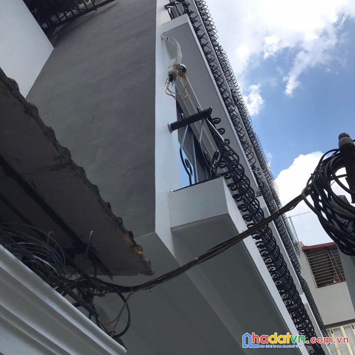 Nhà mới koong - ở ngay – khu vực nhiều tiện ích – ngõ thông – gần
