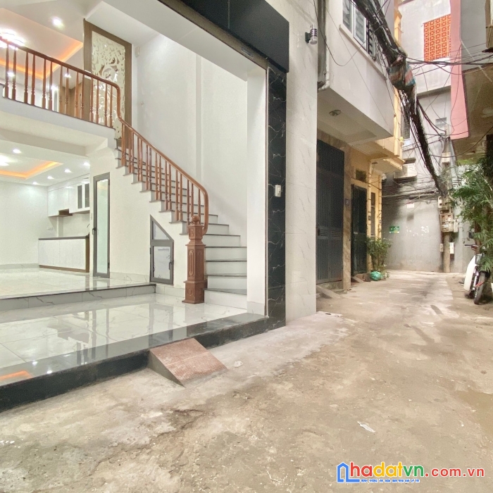 Chuyển vào sg,bán gấp nhà khương trung, thanh xuân, 45mx5t,mt 5m, 4,7 tỉ lh 0931133386