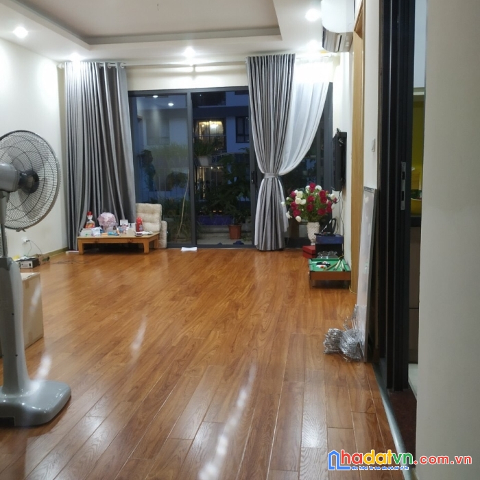 Bán căn chung cư tòa nhà n01 khu ngoại giao đoàn - 4,6 tỷ - 110m2, 03 ngủ, 01 khách, bếp. đầy đủ