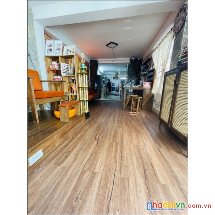 Gấp bán nhà 2 tầng mt hải phòng kinh doanh dòng tiền mạnh giá chỉ hơn 2 tỷ - gọi ngay 0905522660