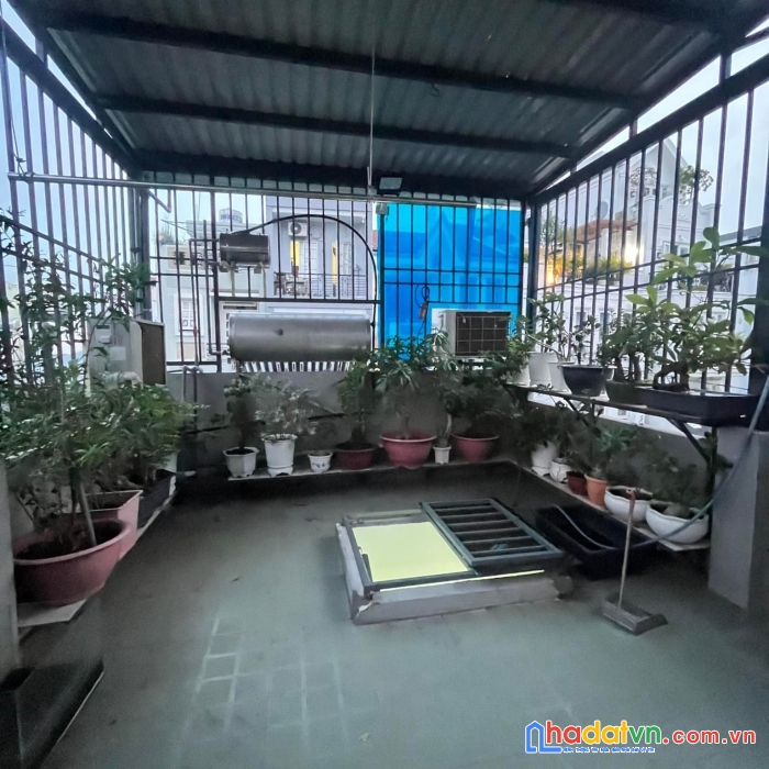 Bán nhà đẹp hxh thông diện tích 42m2 nhà 3 tầng cạnh ngã tư bảy hiền mua ở hoạc cho thuê hiệu suất