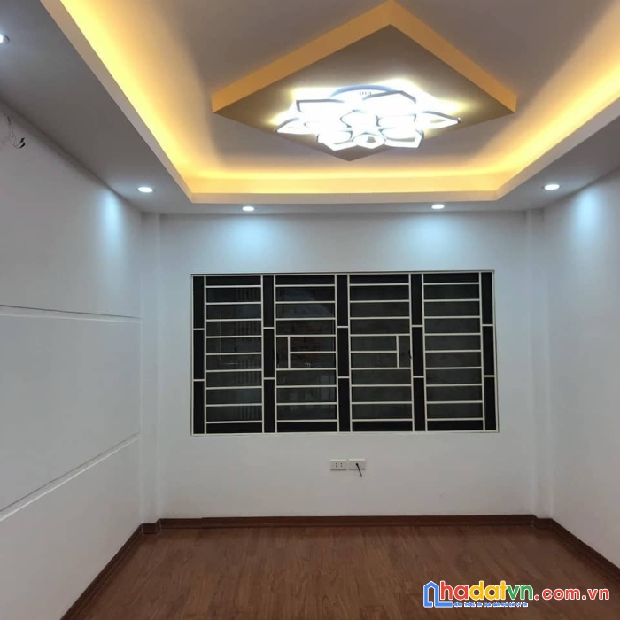 Bán nhà tân mai, hoàng mai, 40m2, 5t, mt4m, giá nhỉnh 3 tỷ 0962753326.