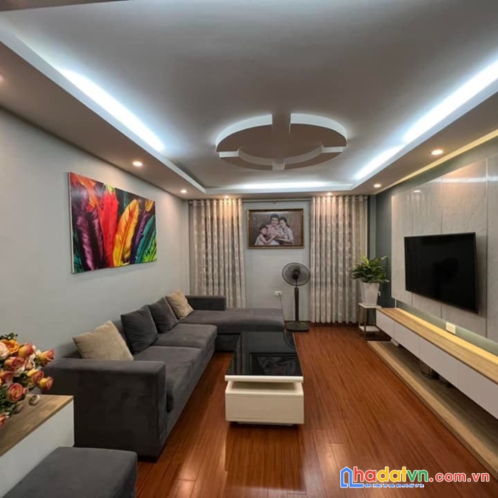 Bán nhà nguyễn khang - 35m2 - 3.84 tỷ - ngõ nông gần phố - nhà đẹp ở ngay