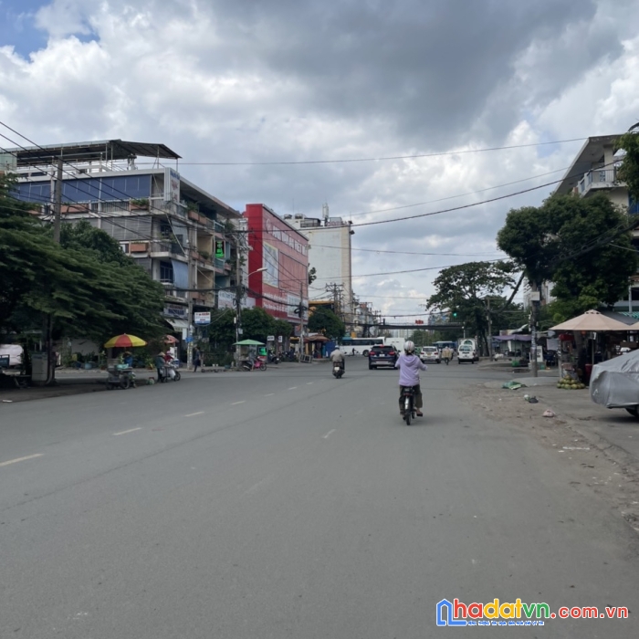 Siêu phẩm nhà lô góc 2 mặt tiền đường xe tải -12 tỷ