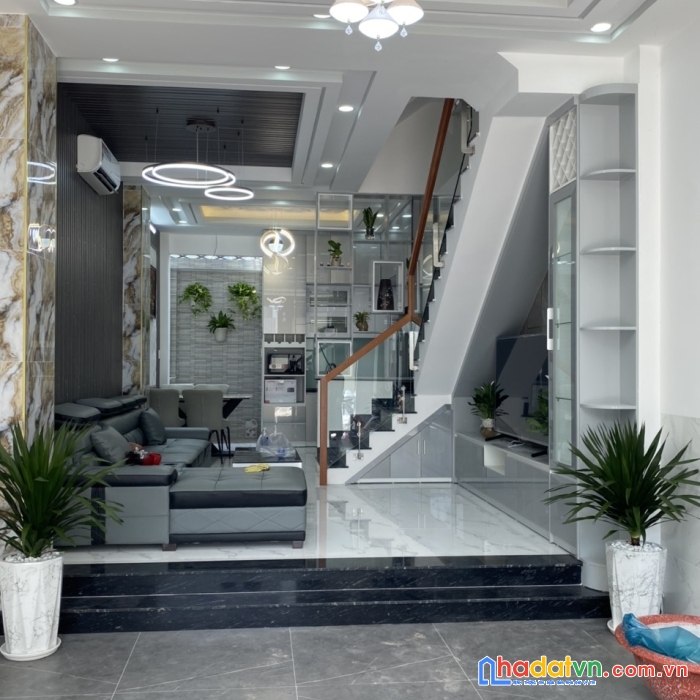 Chính chủ cần tiền bán gấp nhà 1 triệt 3 lầu tại kđc sài gòn mới, huỳnh tấn phát, nhà bè