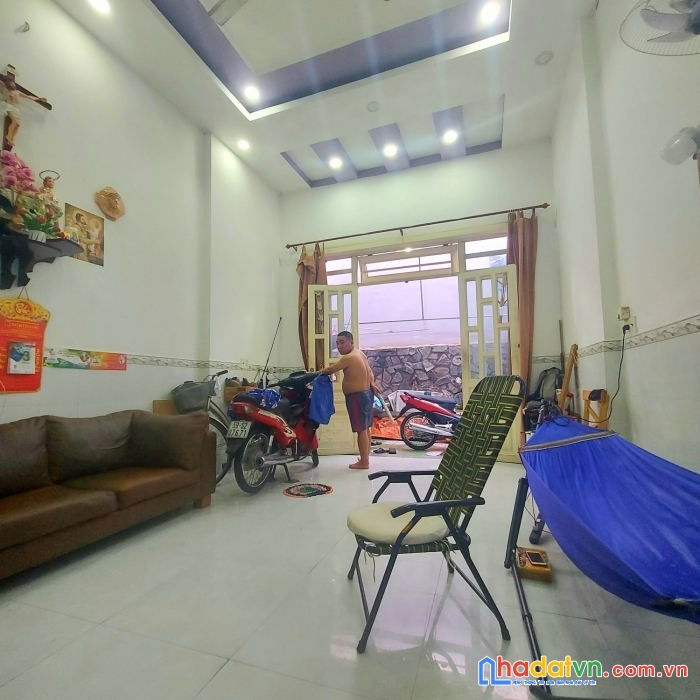 Nhà bán, ta32, 3 pn, chỉ có 3,06 tỷ. shr, không quy hoạch, lộ giới.