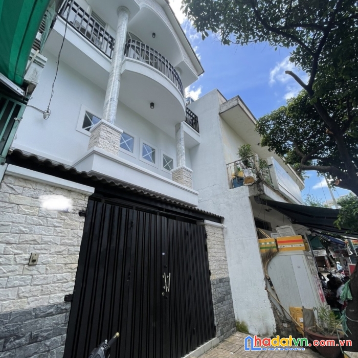 Chính chủ gấp bán nhà mặt tiền dương văn dương, q. tân phú. 3 tầng, chỉ 6.4 tỷ.