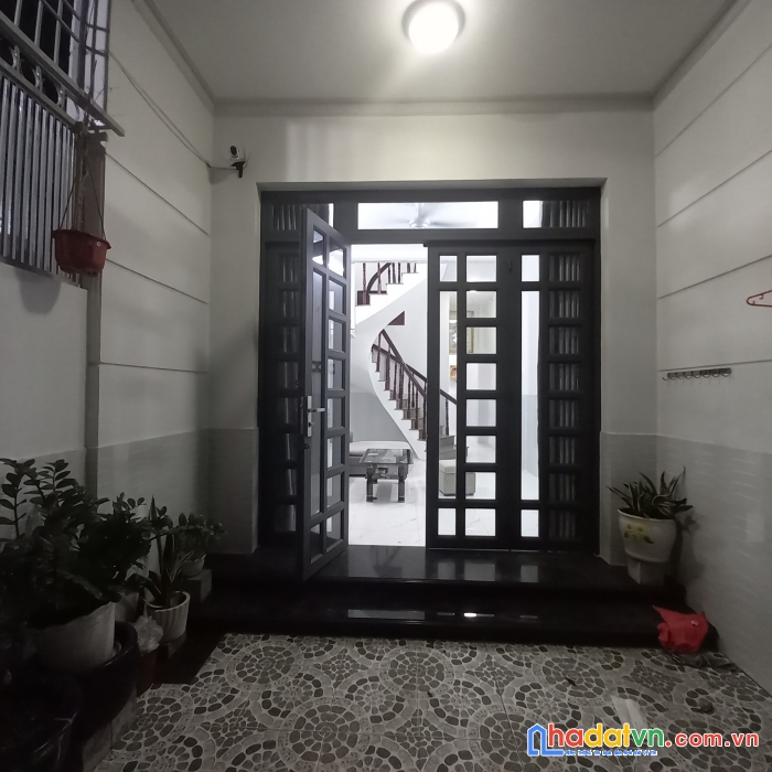 Hxh ngủ trong sân, nguyên hồng, gò vấp, dt lớn 55m2, chỉ 6.8 tỷ tl