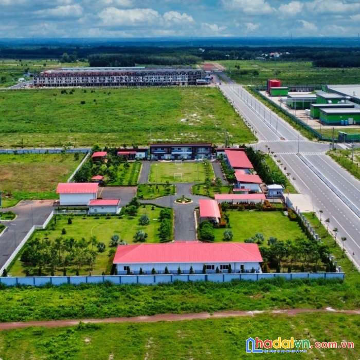 Bán đất nền becamex chơn thành bình phước giai đoạn 2 giá chỉ 8tr/m2, duy nhất 2 lô mặt tiền đường
