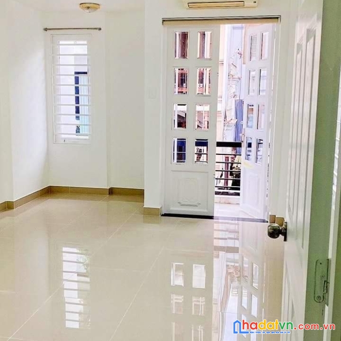 Ngay khu đường hoa phan xích long-nhà hiếm- khu vực trăm hoa đua nở- đỉnh nhất quận phú nhuận