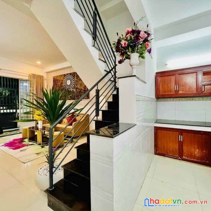 Nhà đẹp, trần hữu trang, chỉ 5.3 tỷ, 4.2 x 10.5m, 2pn, phú nhuận