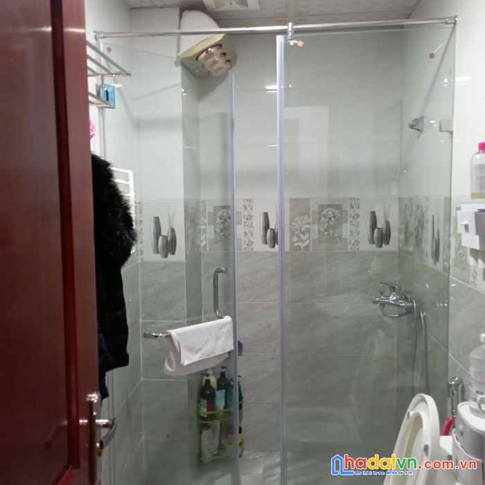 Cần bán căn nhà tự xây ở phố thanh đàm, hoàng mai