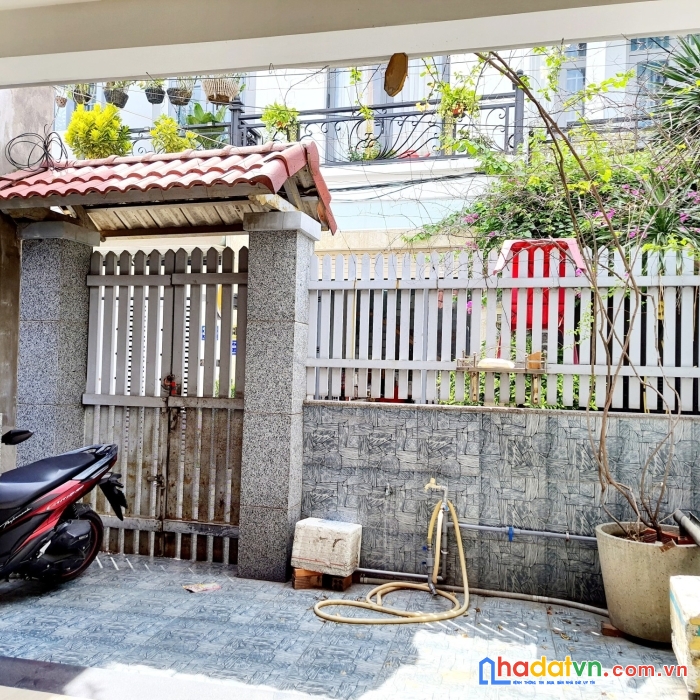 Bán gấp nhà ht37 giá chỉ nhỉnh 6tỷ _ 45 tr/1m2