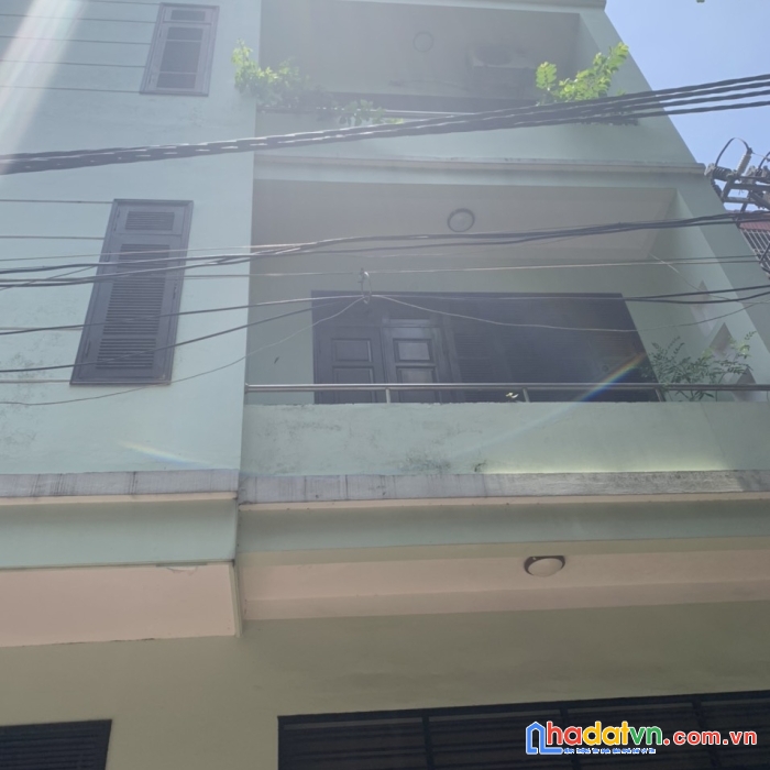 Bán nhà hồng tiến , long biên 44m2 4 tầng 3,25 tỷ cách đường ô tô tránh 10m