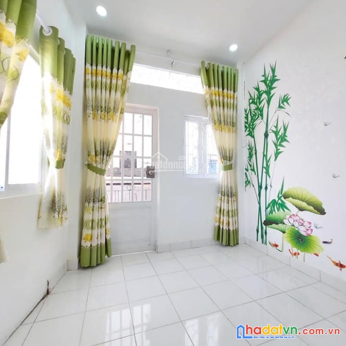 Mua đầu tư con lên học đại học- chỉ 1,5 tỷ - nhà q10-3 lầu -đẹp-yên tĩnh