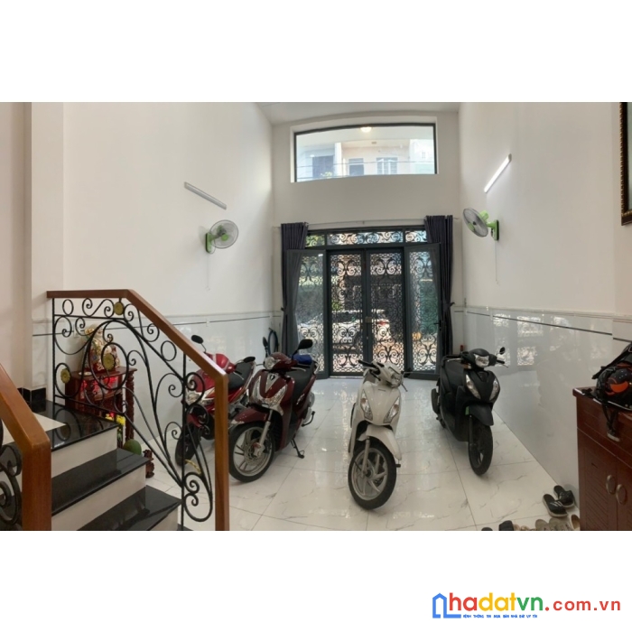 Bán nhà đường  gò dầu, tân phú. 67m2 giá 5,5 tỷ