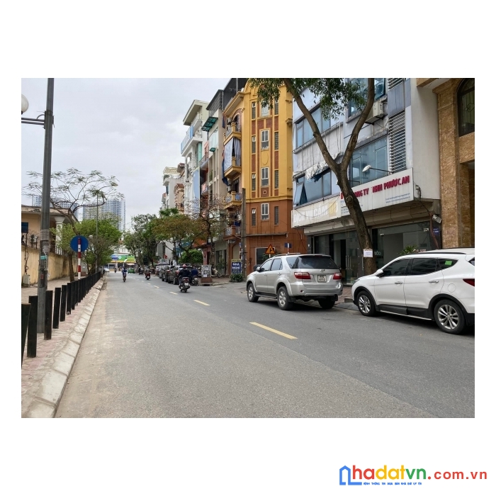 Kinh doanh đỉnh bỏ túi 700 triệu / năm - tòa văn phòng vip - vỉa hè sân bay