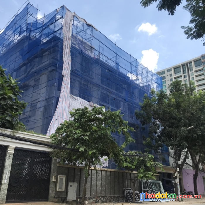 Tòa nhà 6 tầng 2700m2- góc 2mt đảo kim cương,q2- view sông sài gòn- 650tr/th