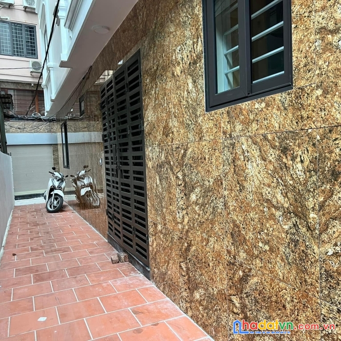 Nhà phố văn la hà đông. gần ô tô, ngõ nông và thoáng. 30mx4t. giá 3,35 tỷ.