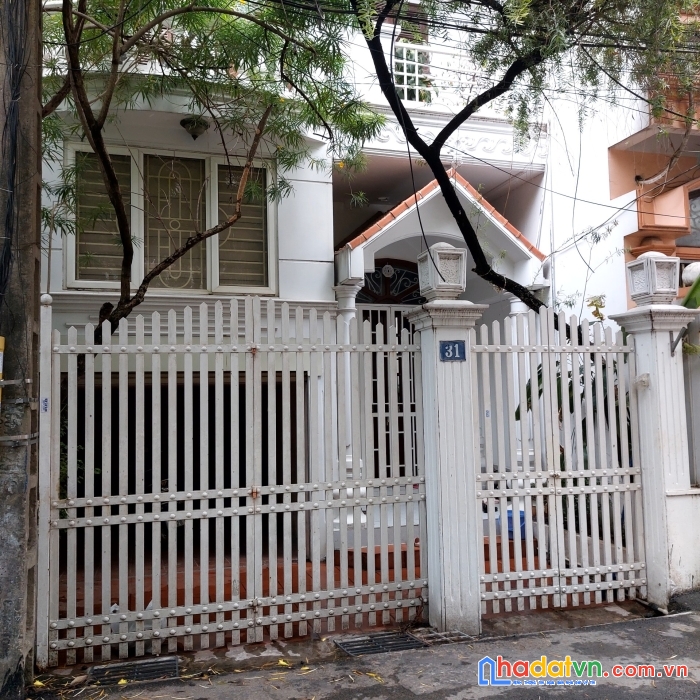 Bán nhà nguyễn ngọc nại, ô tô tránh trước nhà, chủ cần bán gấp, 105m2