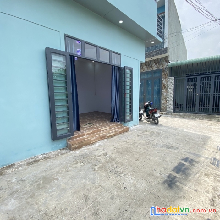 Nhà lầu sau đại học công nghệ đông nai 820 triệu