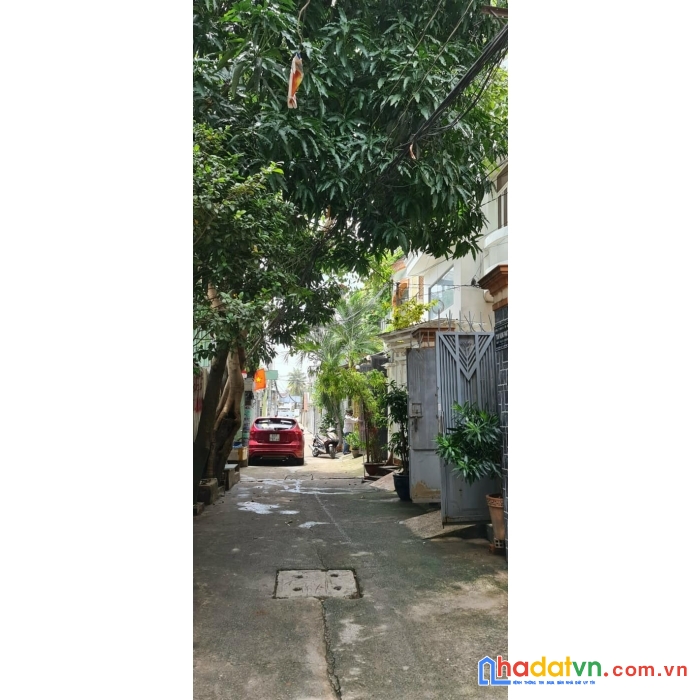 Cần bán gấp - nhà 2 mặt hẻm - xe hơi ngủ trong nhà - hẻm 1 trục thẳng đ. nơ trang long bình thạnh