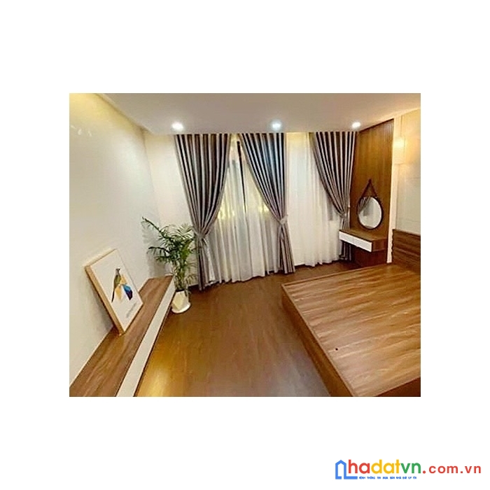 Bán nhà phúc lợi, long biên 32m * 5 tầng. lô góc hai mặt thoáng, xung quanh nhiều tiện ích