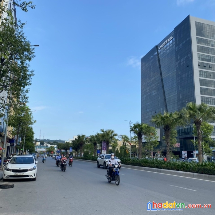 Chính chủ cần bán căn nhà 3,5 tầng vị trí đẹp tại tỉnh quảng ninh