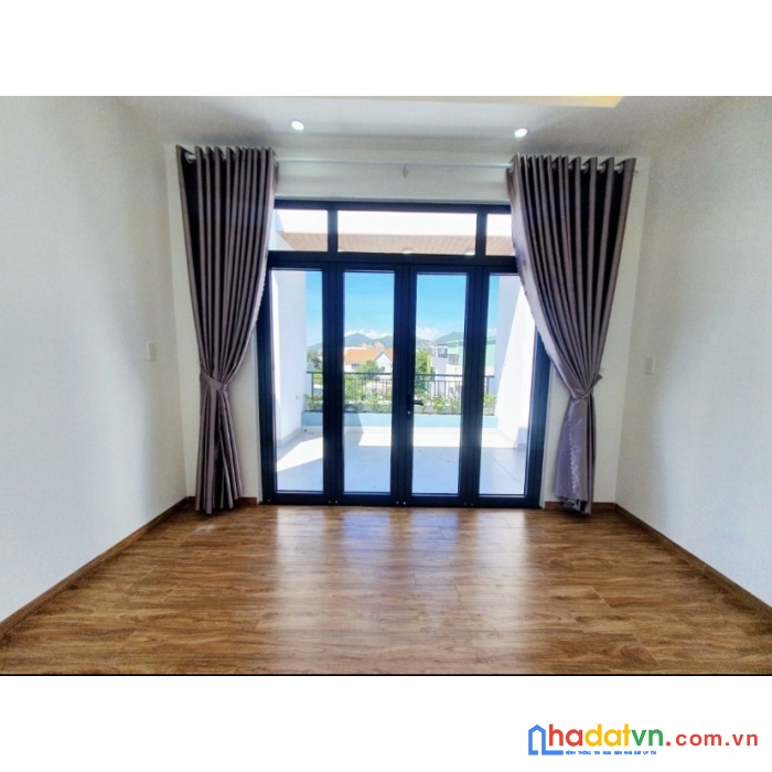 Hót - bán vị trí vàng -  gần ngã 3 hòa  an – cẩm lệ - 92 m2-  chỉ  5,65 tỷ