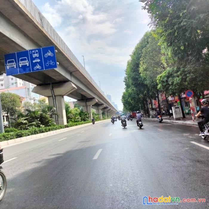 Mặt phố quang trung dt 50m2x 4t dòng tiền 30tr/ tháng ,giá chỉ 9 tỷ lh 0981263018