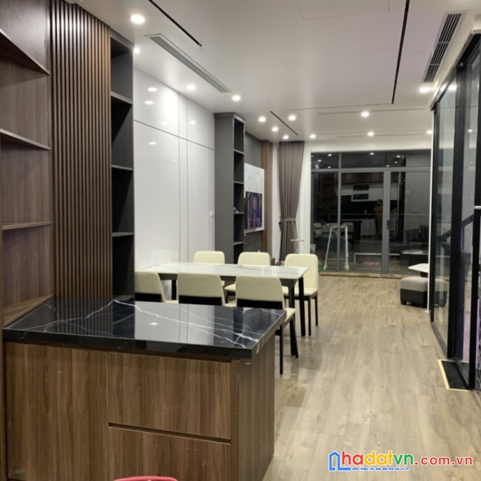 Nhà vườn tổng cục v (bộ công an) - khu vực vip - thang máy: 
101m2, 5t, mt 5.2m. 19 tỷ