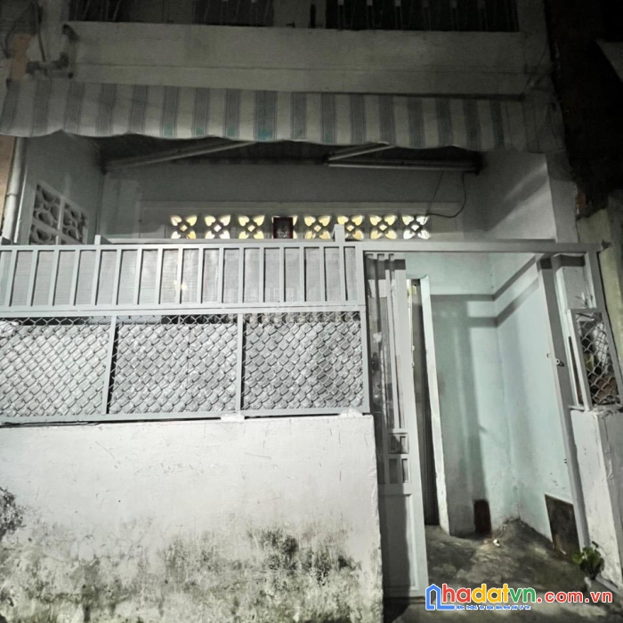 Bán nhà đường 100 bình thới p14 q 11. 2 tầng 25m2 chỉ 3 ty 3