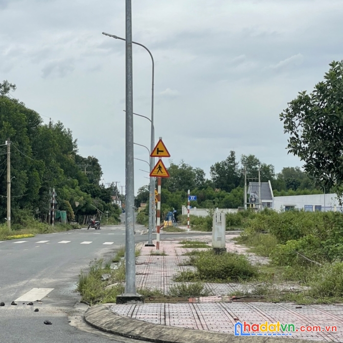 1 lô duy nhất sân bay long thành chính chủ cần tiền bán gấp