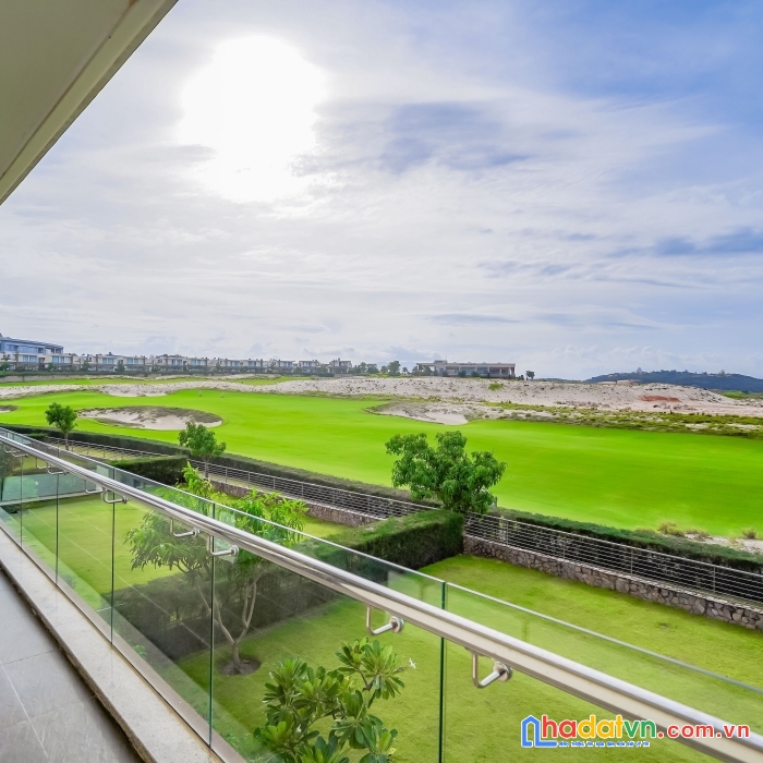 Bán biệt thự golf – view biển giá chỉ 45tr/m sổ hồng lâu dài lh 0917678685