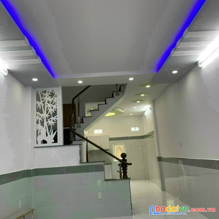 Nhà bán bờ bao tân thắng, 3.9 x 11.6m, 1 lầu 2pn, tân phú, 4.3 tỷ