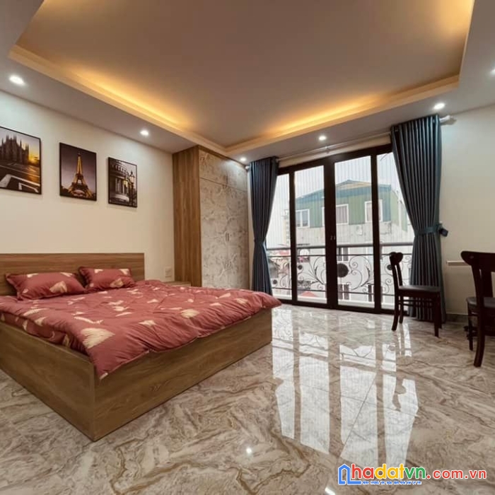 Bán gấp nhà riêng 5 tầng 7 phòng ngủ vĩnh hồ ngã tư sở đống đa 68m hơn 10 tỷ