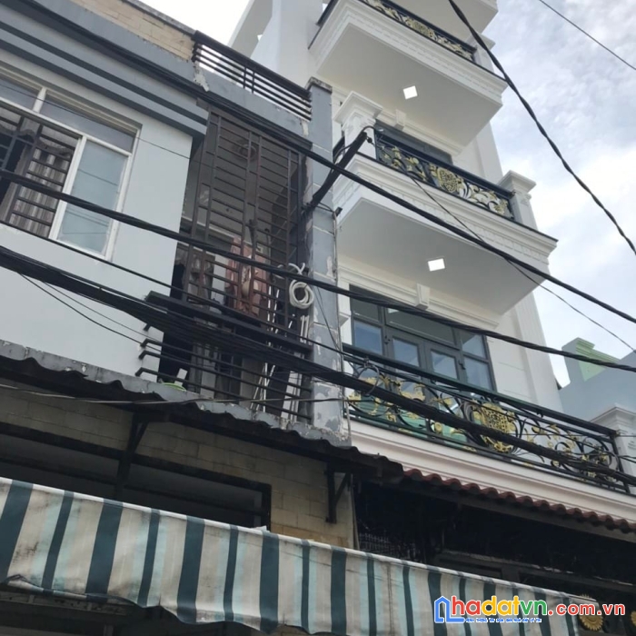 Quận 2 -  bán gấp nhà hxh , 3 tầng, 58m, đường nguyễn thị định .