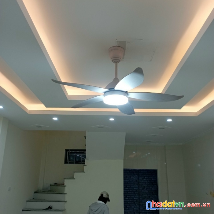 Bán nhà phố cổ tô hiệu, nguyễn trãi, hđ 35m2*5t, ô tô đỗ cửa, 1 nhà ra phố. giá 4.9 tỷ